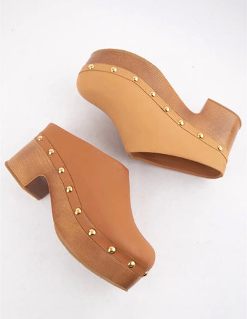 Freya Clogs