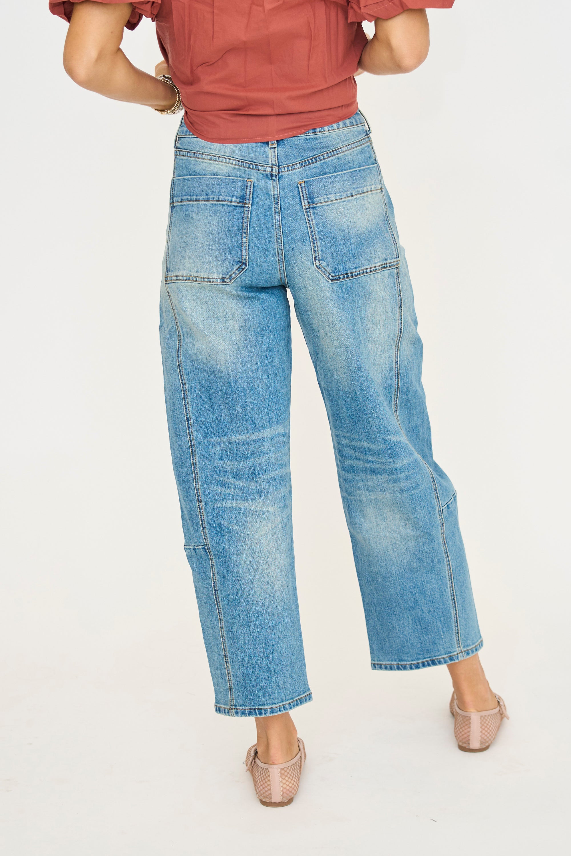 Barrel Leg Jeans