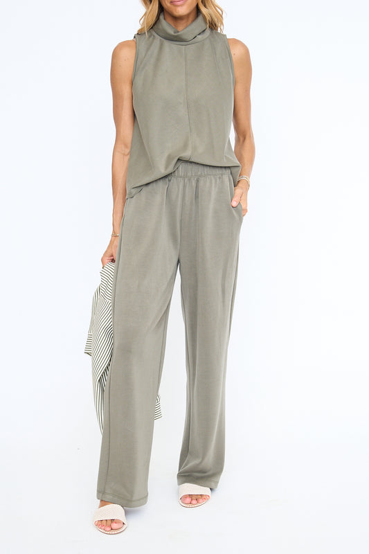 Scuba Mock Neck Set
