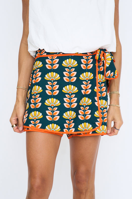 Retro Radiance Skort