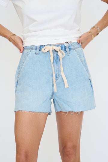 Poolside Pull-On Short in Charmed