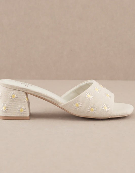 Kenzie Daisy Heels