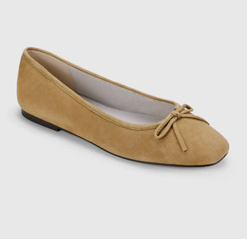 Camel Flats in Suede