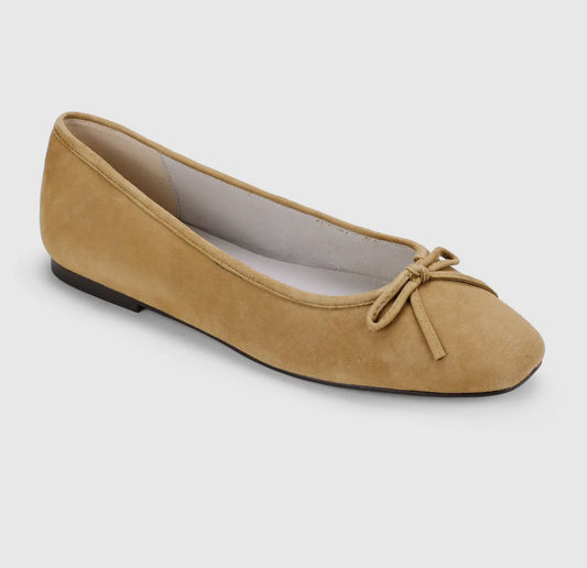 Camel Flats in Suede