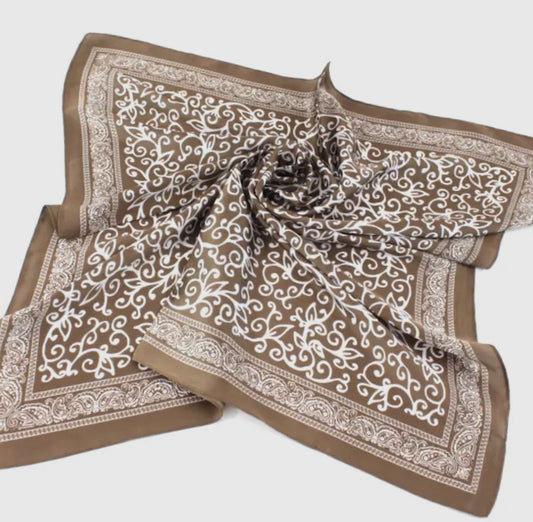 Lightweight Square Scarf