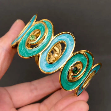 MIO QUEENA - Enamel Hollow Vortex Cuff